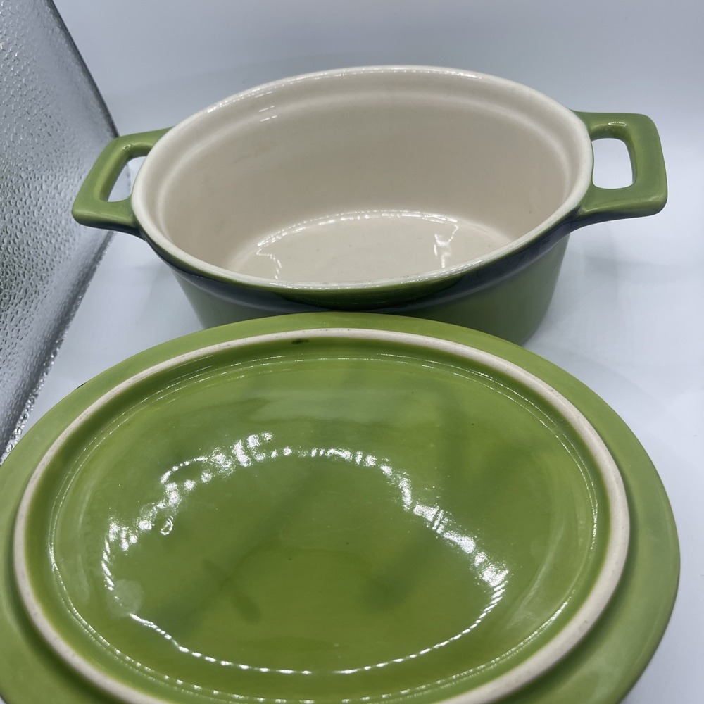 Mini Stoneware Casserole Dish with Handles and Lid - Picture 5 of 5